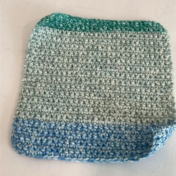 SOLD Hand Crocheted Washcloth/Dishcloth - Set of 4 - Picture 5 of 7